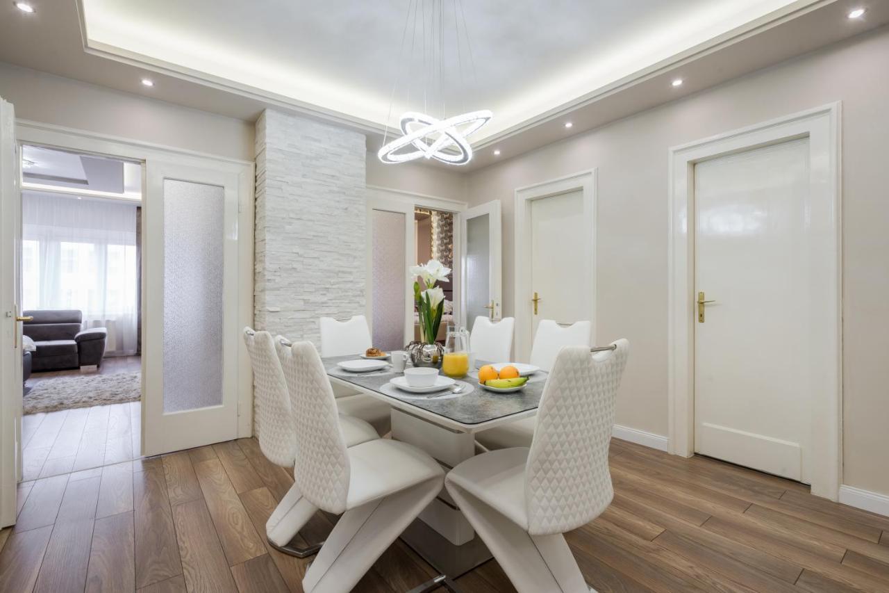 Bpr Ethereal Panoramic Suite With A/C & Balcony Boedapest Buitenkant foto