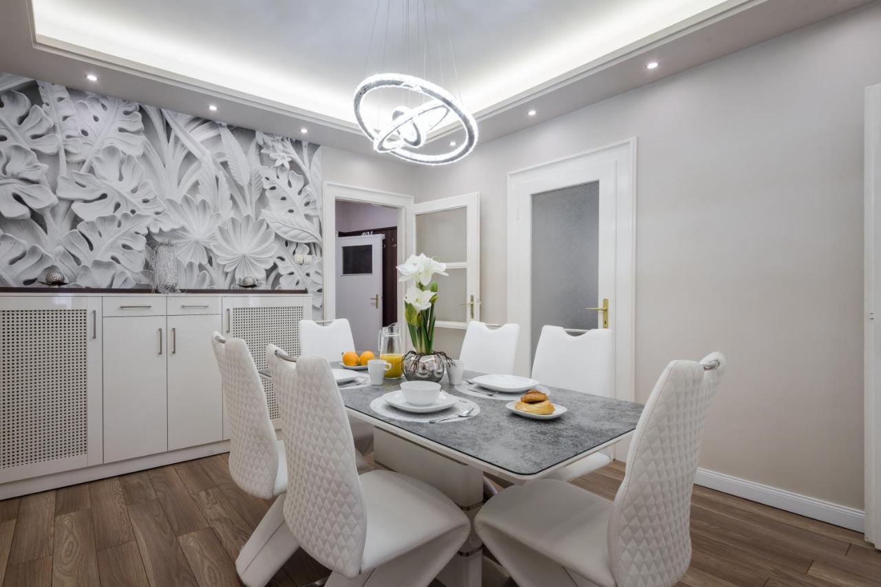 Bpr Ethereal Panoramic Suite With A/C & Balcony Boedapest Buitenkant foto